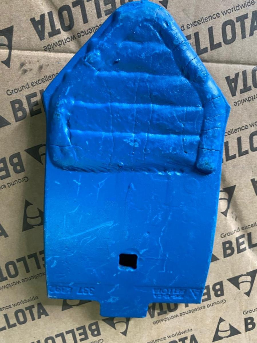 Долото с наплавкой 1515 12 СА Беллота 3374392 Лемкен Смарагд | ИП